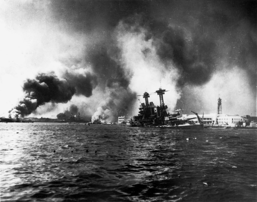USS_California_sinking-Pearl_Harbor