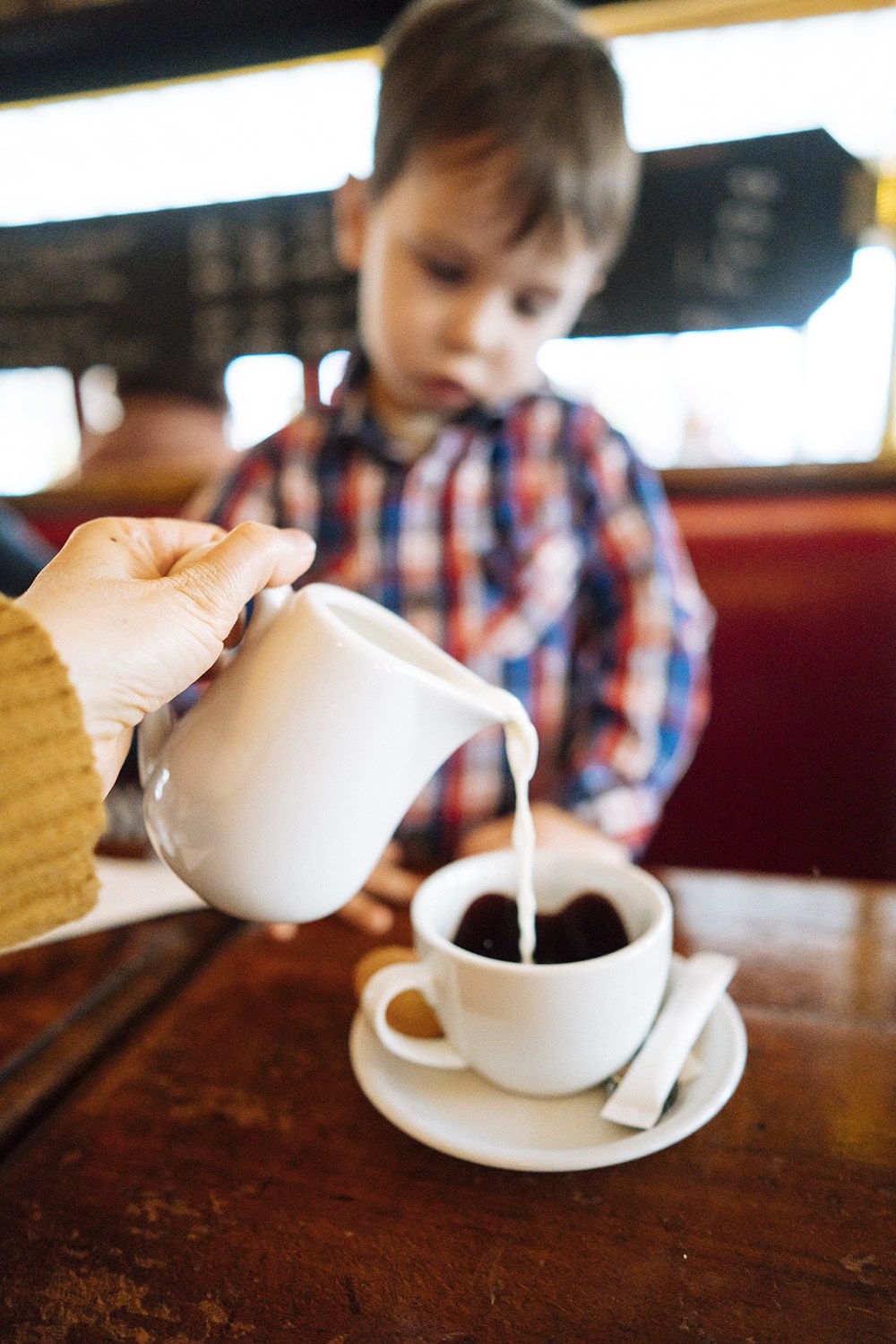 https://wanderlustcrew.com/wp-content/uploads/2018/02/Paris-Food-Hot-Chocolate.jpg