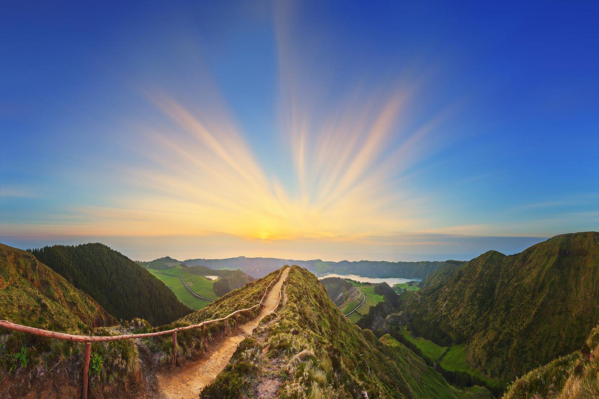 tour guide sao miguel azores