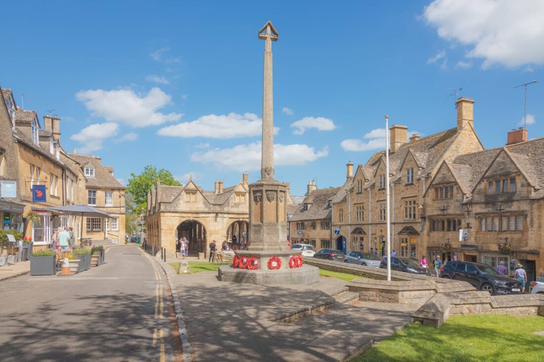 Most Beautiful Cotswolds Villages - the village square in chipping campden