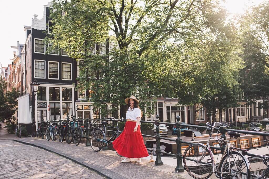 amsterdam with tourist